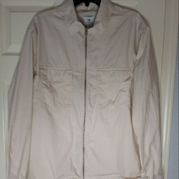 H&M Other - H & M Relaxed Fit Long Sleeve Pockets Lightweight Cotton Shirt/Jacket Ivory SZ L